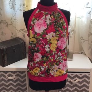 Lovely floral red Top